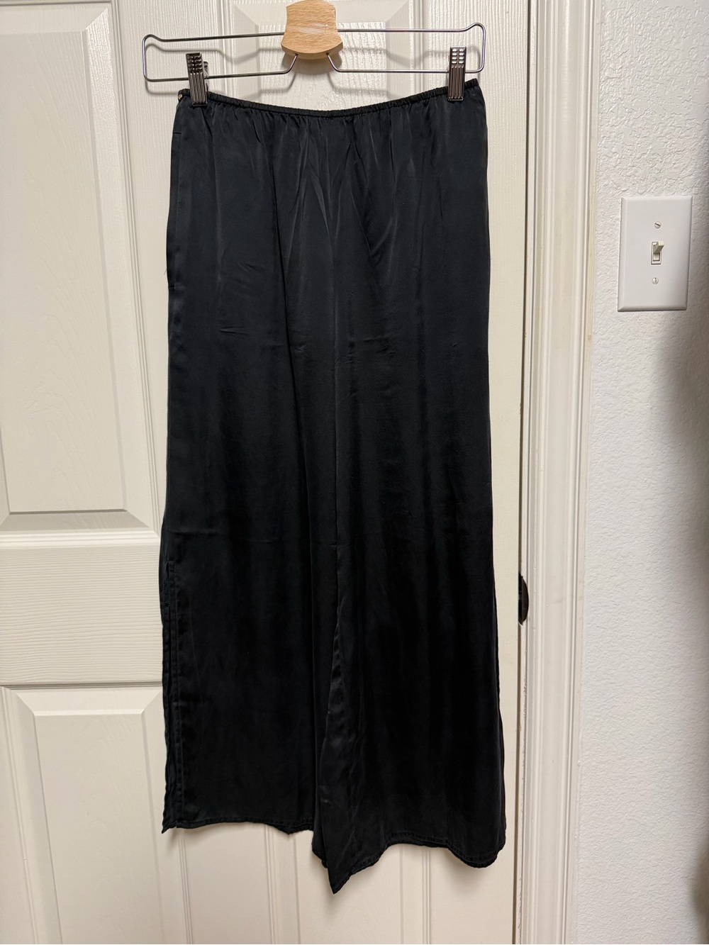 CUYANA Women's Washable Charmeuse Tapered Pant - Picture 1 of 8